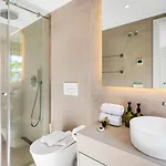 Villa Vacation Marbella I Ava, Private Heated Pool, Rooftop Hot Tub, Sauna, Luxury Interior, Close To Golfs, Beaches And Puerto Banus