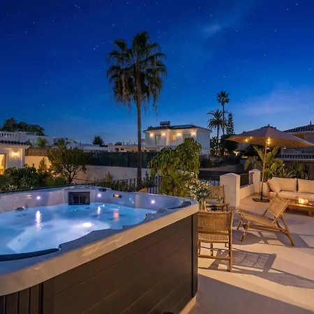 Vacation Marbella I Ava, Private Heated Pool, Rooftop Hot Tub, Sauna, Luxury Interior, Close To Golfs, Beaches And Puerto Banus Vila