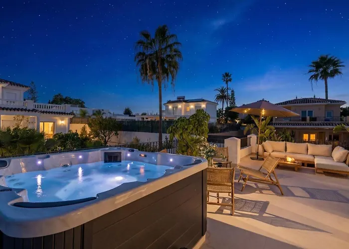 Vacation Marbella I Ava, Private Heated Pool, Rooftop Hot Tub, Sauna, Luxury Interior, Golf And Sea Nearby Villa