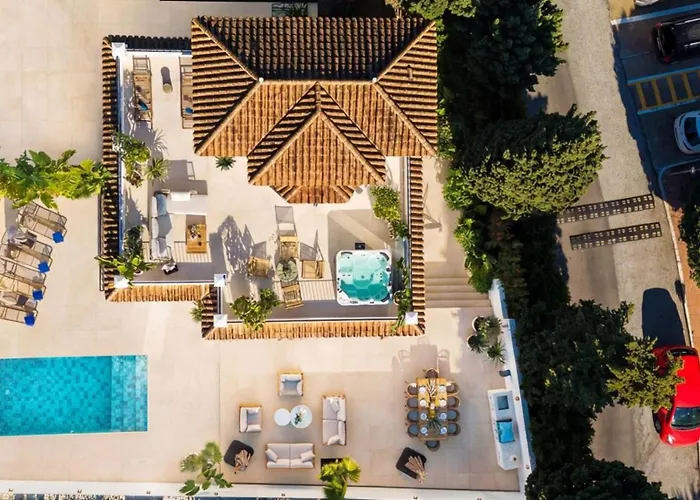 Vacation Marbella I Ava, Private Heated Pool, Rooftop Hot Tub, Sauna, Luxury Interior, Golf And Sea Nearby *