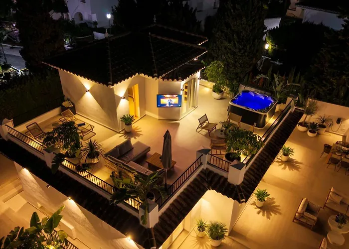 Vacation Marbella I Ava, Private Heated Pool, Rooftop Hot Tub, Sauna, Luxury Interior, Golf And Sea Nearby * Estepona