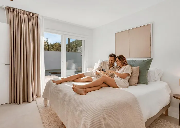 Villa Vacation Marbella I Ava, Private Heated Pool, Rooftop Hot Tub, Sauna, Luxury Interior, Golf And Sea Nearby *