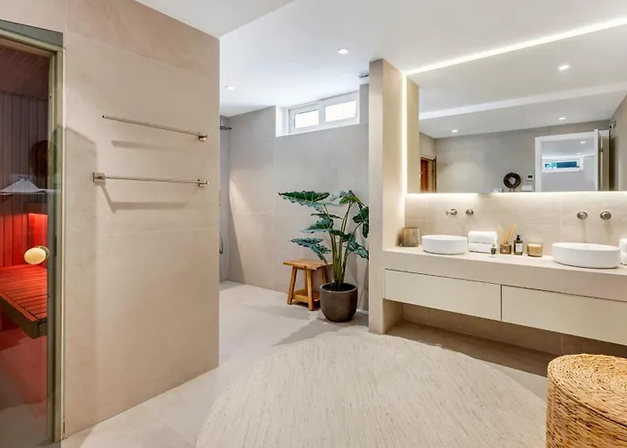 Vacation Marbella I Ava, Private Heated Pool, Rooftop Hot Tub, Sauna, Luxury Interior, Golf And Sea Nearby 에스테포나